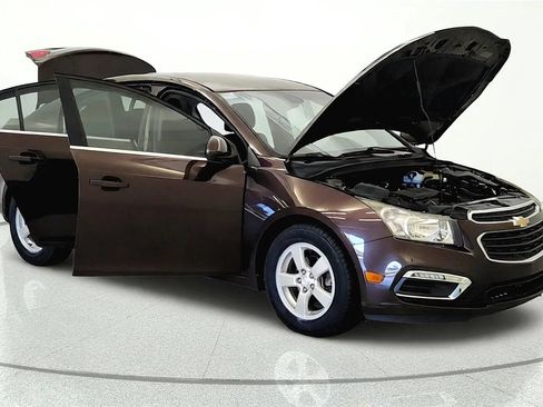 Used 2015 Chevrolet Cruze LT FWD image 7