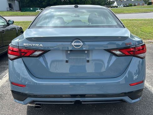 Used 2025 Nissan Sentra SR FWD image 4