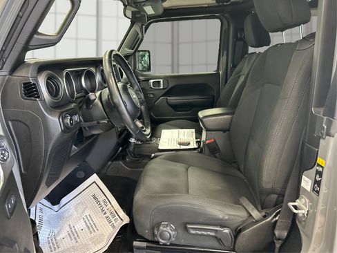 Used 2022 Jeep Wrangler Sport AWD/4WD image 9