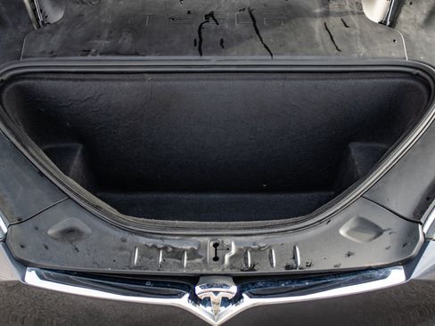 Used 2020 Tesla Model S Long Range Plus image 27