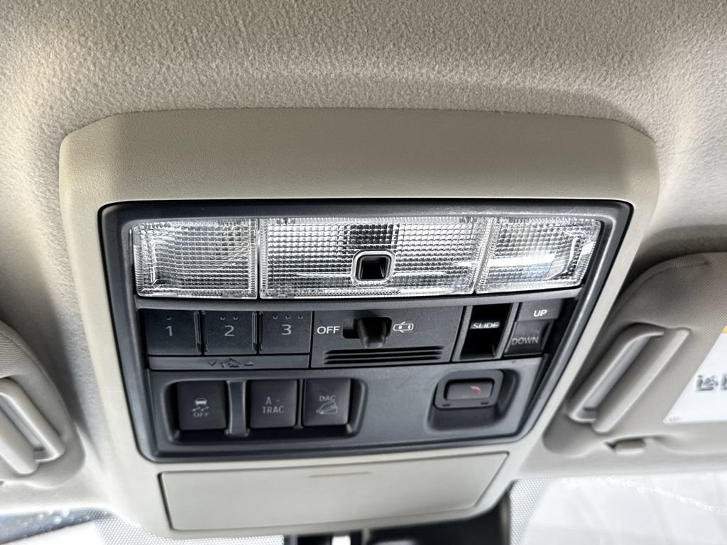 Used 2023 Toyota 4Runner SR5 Premium w/ Moonroof Package AWD/4WD image 24