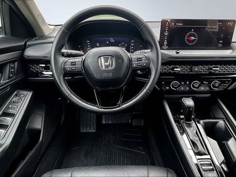 Used 2025 Honda Accord EX-L image 9
