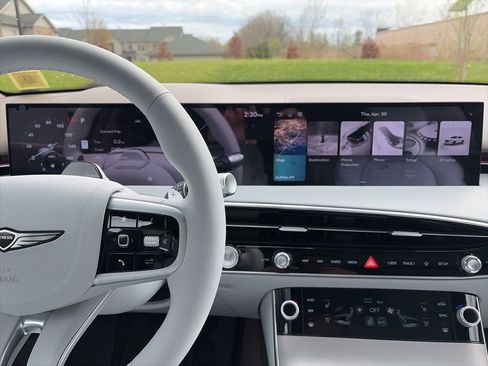 New 2026 Genesis GV70 2.5T Advanced AWD/4WD image 18
