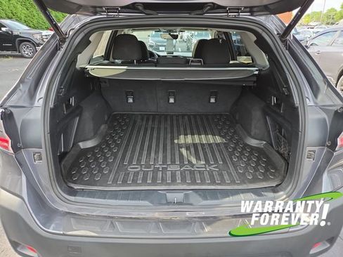 Used 2025 Subaru Outback Premium AWD/4WD image 18