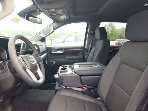 Used 2026 GMC Sierra 1500 SLE w/ Preferred Package AWD/4WD image 19