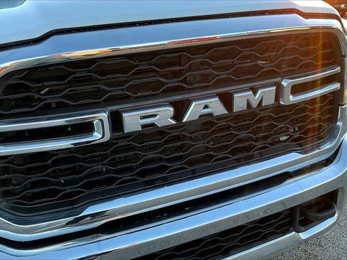 Used 2022 RAM 2500 Tradesman w/ Chrome Appearance Group image 28