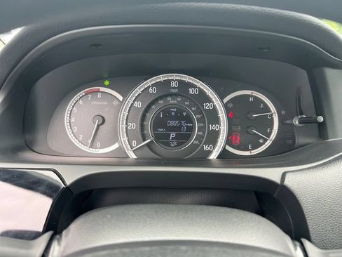 Used 2016 Honda Accord LX image 29