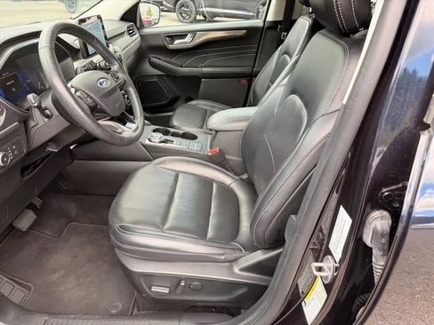 Used 2021 Ford Escape Titanium AWD/4WD image 8