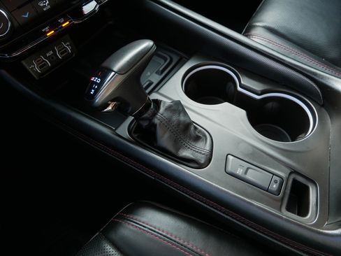 Used 2021 Dodge Durango R/T w/ Technology Group image 32