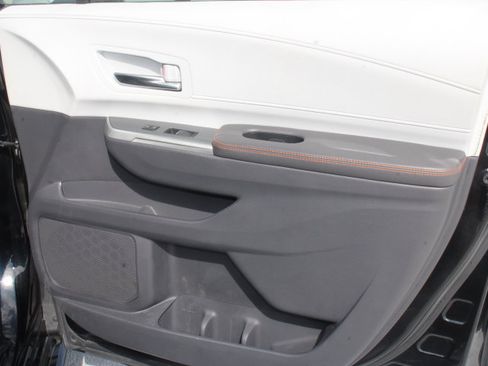 Used 2021 Toyota Sienna XSE w/ XSE Plus Package AWD/4WD image 19