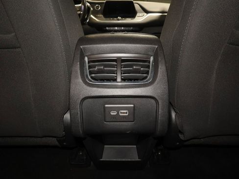 Used 2020 Chevrolet Blazer LT image 29