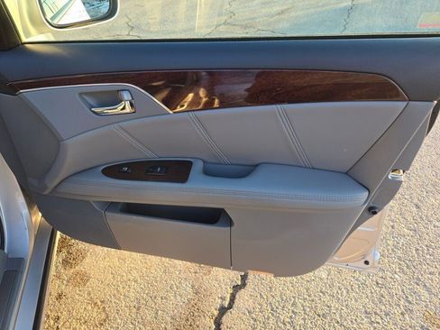 Used 2008 Toyota Avalon XL image 4