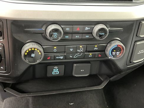 New 2026 Ford F250 XLT w/ XLT Premium Package AWD/4WD image 22