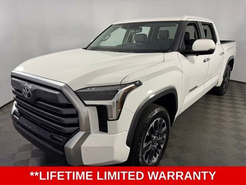 Used 2023 Toyota Tundra Limited image 3