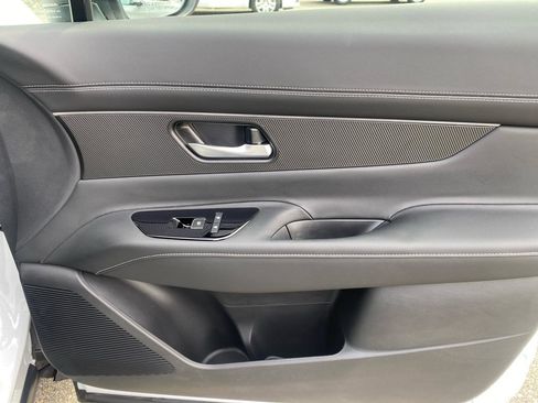 Used 2025 Nissan Murano SV image 25