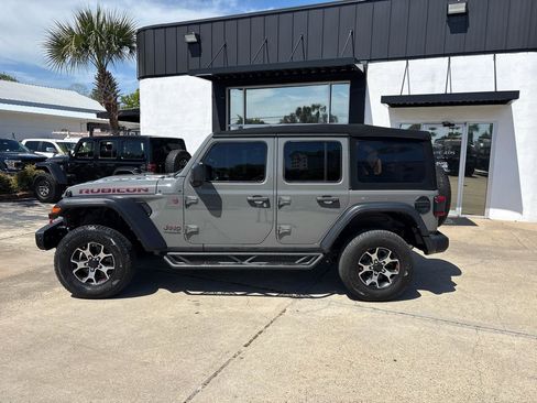 Used 2022 Jeep Wrangler Unlimited Rubicon w/ Steel Bumper Group AWD/4WD image 2