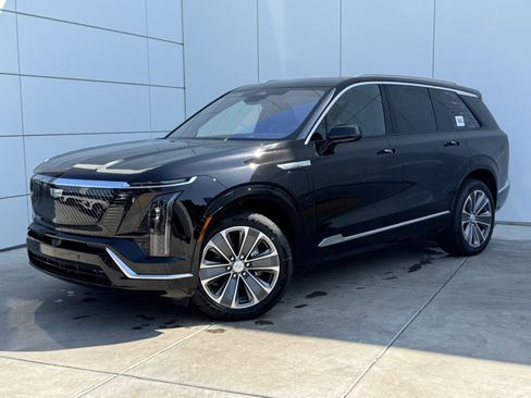 New 2026 Cadillac Vistiq Luxury image 2