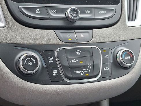 Used 2022 Chevrolet Malibu LS w/ Driver Confidence Package II FWD image 15