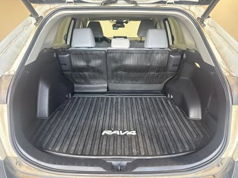 Used 2022 Toyota RAV4 XLE Premium FWD image 23