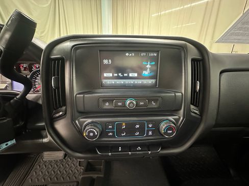 Used 2019 Chevrolet Silverado 1500 Custom w/ Texas Edition AWD/4WD image 22