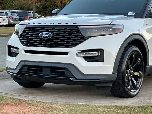 Used 2023 Ford Explorer ST-Line w/ Class IV Trailer Tow Package RWD image 10