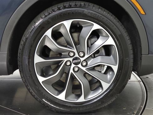 Used 2021 Lincoln Nautilus Reserve AWD/4WD image 11