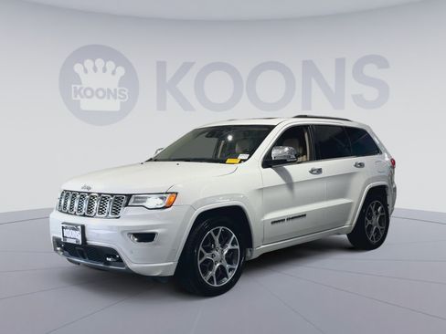 Used 2019 Jeep Grand Cherokee Overland AWD/4WD image 5