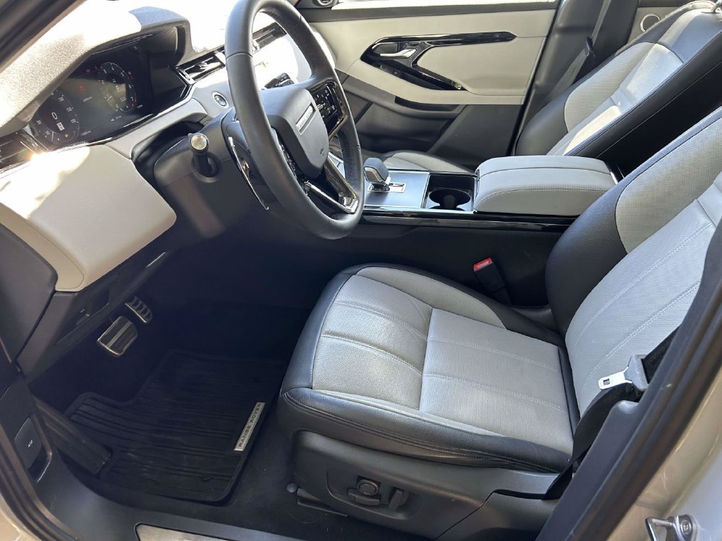 Used 2025 Land Rover Range Rover Evoque Dynamic SE AWD/4WD image 12
