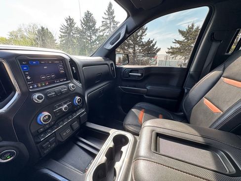 Used 2020 GMC Sierra 1500 AT4 w/ AT4 Premium Package AWD/4WD image 33