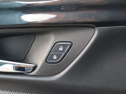 Used 2025 Chevrolet TrailBlazer LT FWD image 15