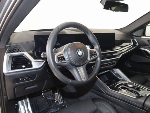 Used 2024 BMW X6 xDrive40i w/ Premium Package image 6