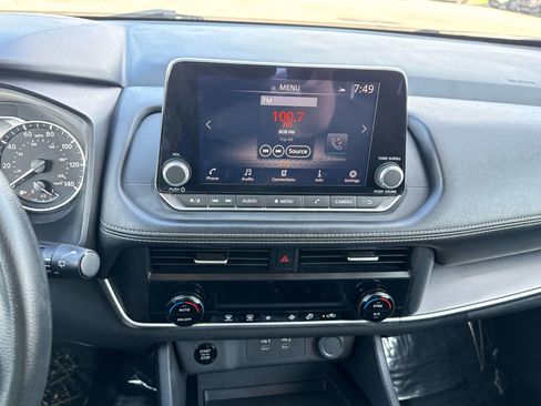 Used 2024 Nissan Rogue SV AWD/4WD image 21