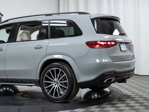 New 2026 Mercedes-Benz GLS 450 4MATIC image 30