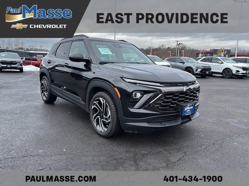 Used 2024 Chevrolet TrailBlazer RS image 3