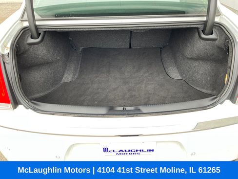 Used 2021 Chrysler 300 Touring L image 11