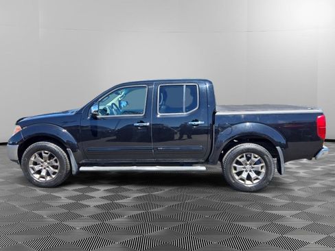 Used 2014 Nissan Frontier SL w/ SL Moonroof Package AWD/4WD image 4