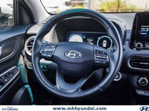 Certified 2023 Hyundai Kona Limited FWD image 15