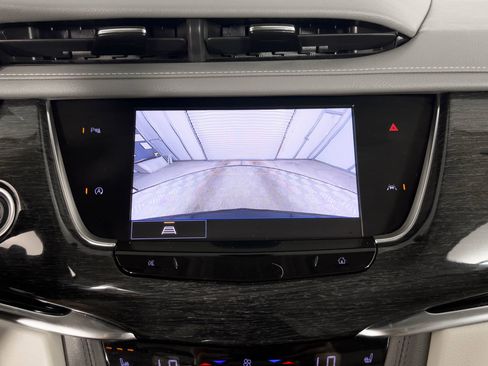 Used 2022 Cadillac XT6 Premium Luxury image 29