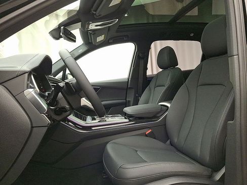 New 2025 Audi Q7 3.0T Premium Plus image 7