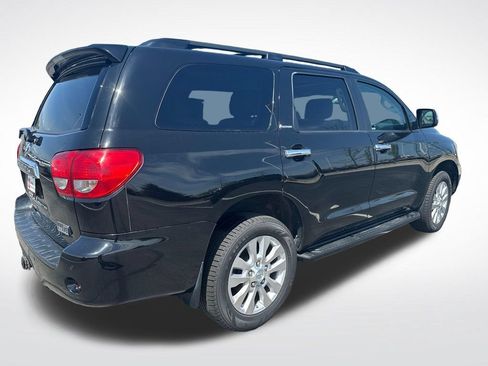 Certified 2017 Toyota Sequoia Platinum AWD/4WD image 5