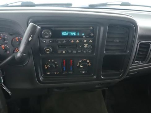 Used 2003 Chevrolet Silverado 2500 LS AWD/4WD image 21