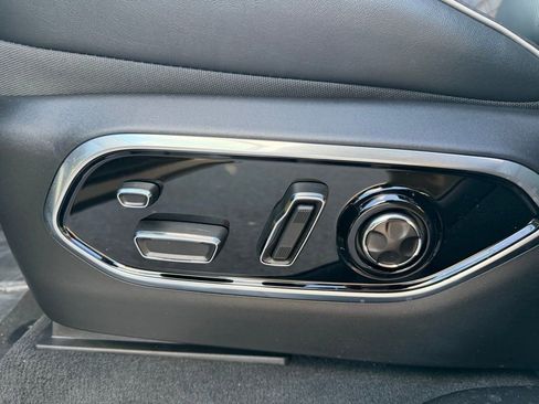 New 2025 Jeep Grand Cherokee L Summit w/ Advanced Protech Group IV image 16