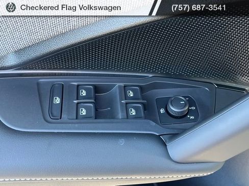 New 2026 Volkswagen Tiguan S image 15