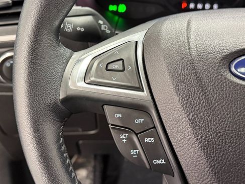 Used 2023 Ford Edge SEL w/ Convenience Package image 16