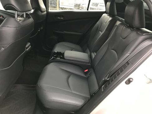 Used 2018 Toyota Prius Prime Advanced image 22