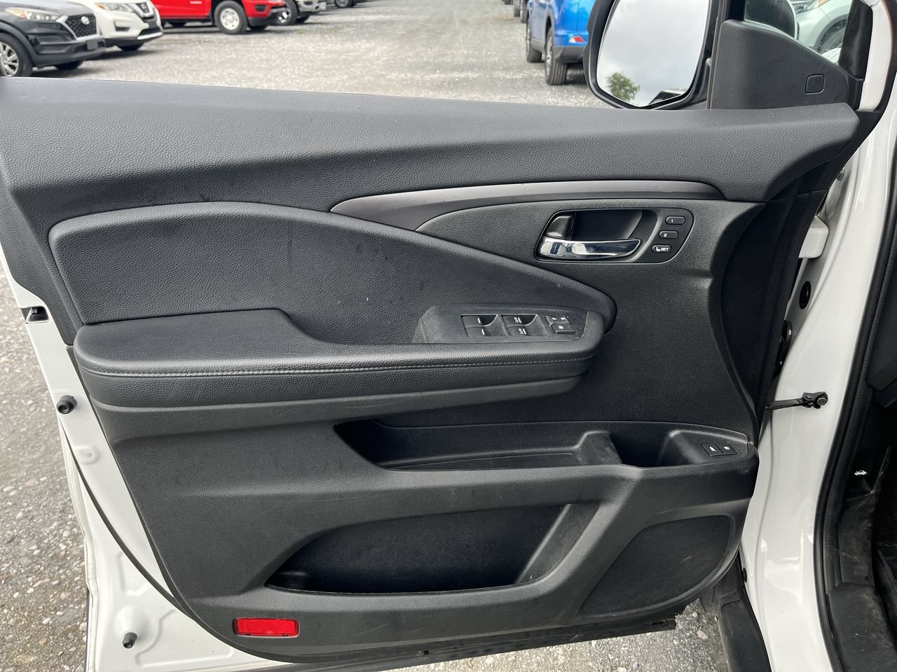 Used 2022 Honda Pilot Special Edition image 2