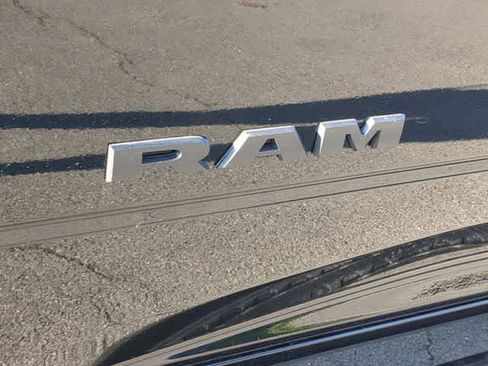 New 2026 RAM 3500 Laramie AWD/4WD image 12