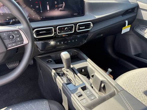 New 2026 Nissan Sentra SV FWD image 19