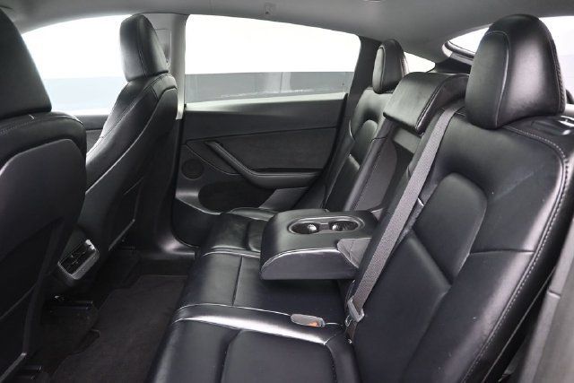 Used 2023 Tesla Model Y Long Range AWD/4WD image 11