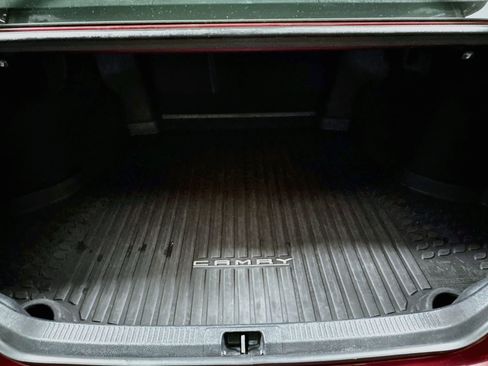 Used 2018 Toyota Camry XLE image 23